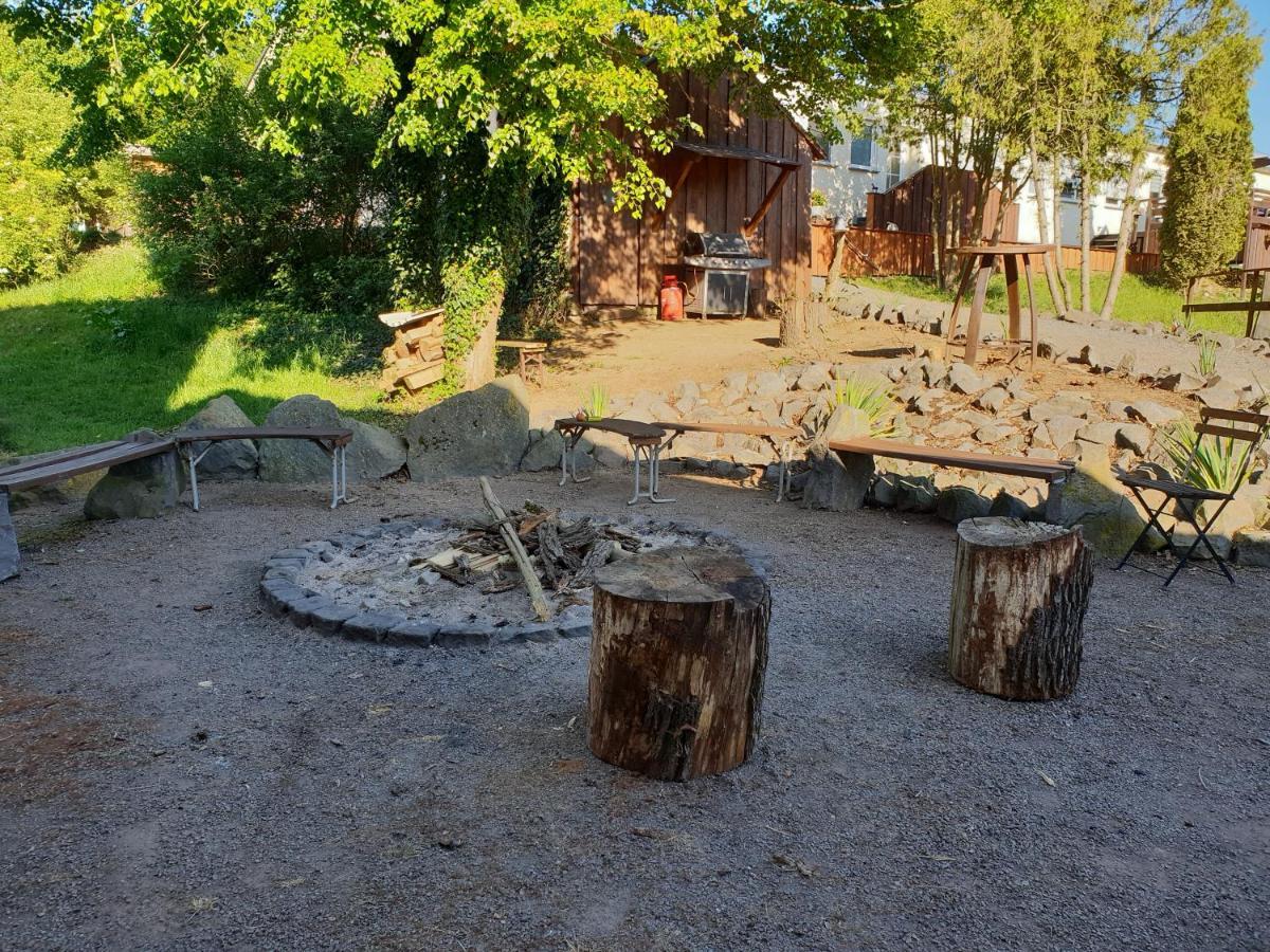 Schoene Wohnung Kleiner Onkel Auf Idyllischem Reiterhof Nahe Burg Eltz Münstermaifeld Buitenkant foto